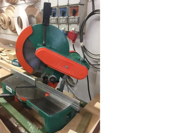 TRONCATRICE PROFESSIONALE PER LEGNO/ALLUMINIO OMS FC350R "usata"