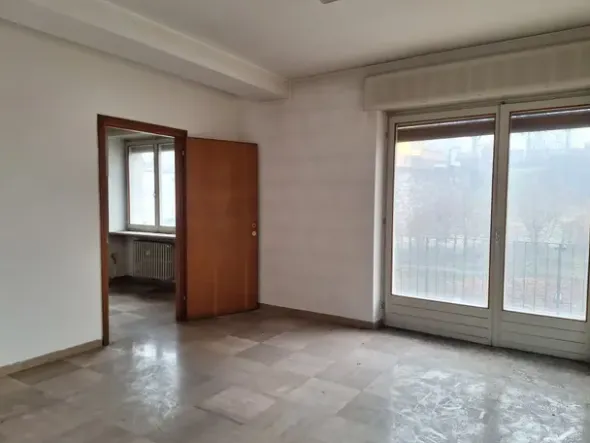 #2638541 Uffici al piano secondo con cantina di pertinenza