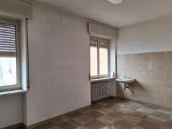 #2638541 Uffici al piano secondo con cantina di pertinenza