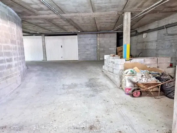 #25787 Uffici, box auto e posti auto