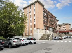 #25344 Uffici, garage e magazzini