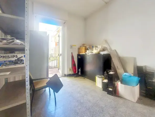 #2536108 Ufficio al piano primo in edificio residenziale