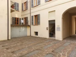 #19101 Ufficio al piano terra in complesso residenziale