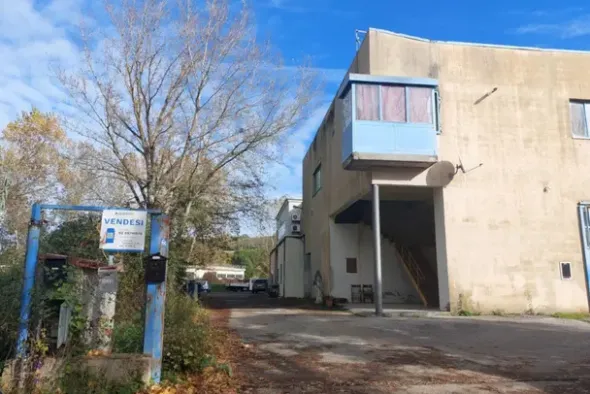 #24701 Ufficio al primo piano in zona industriale