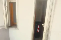 #25220 Ufficio con balconi in edificio condominiale