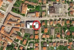 #25220 Ufficio con balconi in edificio condominiale