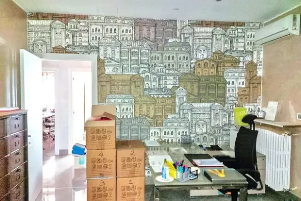 #25000 Ufficio con cantina e box auto