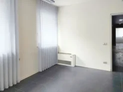 #22085 Ufficio con cantina e posto auto