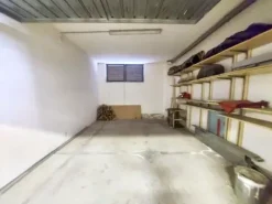 #2536140 Ufficio con garage
