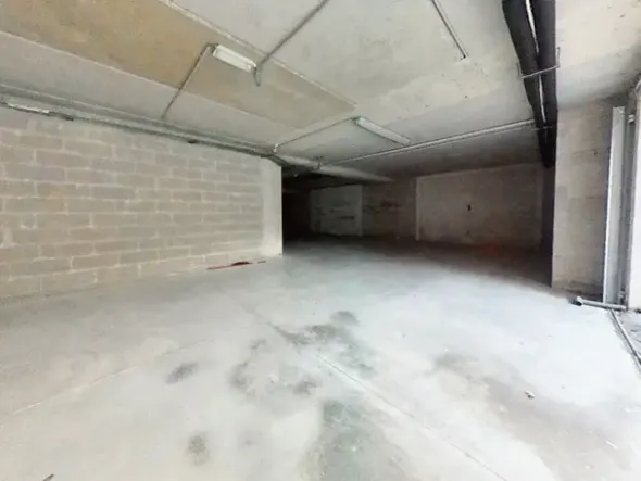 #22980 Ufficio con garage (sub 76)