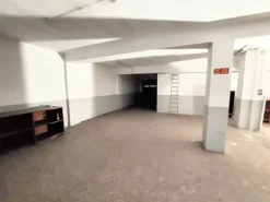 #24347 Ufficio con magazzino in edificio residenziale