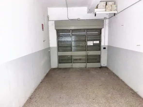 #24347 Ufficio con magazzino in edificio residenziale