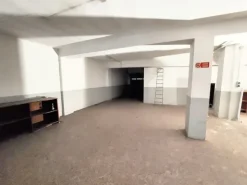 #24347 Ufficio con magazzino in edificio residenziale