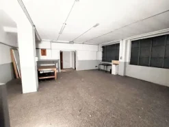 #24347 Ufficio con magazzino in edificio residenziale