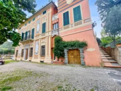 #2525010 Ufficio con posti auto all'interno del Palazzo Imperiale Bertani