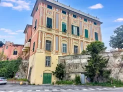 #2525010 Ufficio con posti auto all'interno del Palazzo Imperiale Bertani