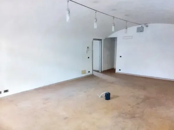 #2525010 Ufficio con posti auto all'interno del Palazzo Imperiale Bertani