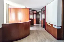 #2537495 Ufficio con posti auto coperti e depositi