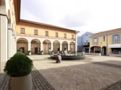 #2536609 Ufficio di rappresentanza in contesto storico esclusivo