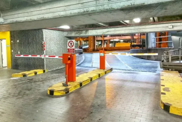 #25684 Ufficio duplex e garage in centro storico
