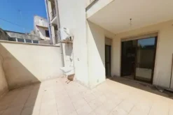 #22766 Ufficio e due box auto in complesso residenziale