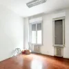 #23669 Ufficio e posto auto coperto