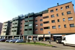 #25159 Ufficio e posto auto in edificio polifunzionale