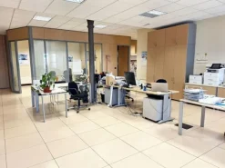 #23152 Ufficio fronte Porto a Genova Via Operai