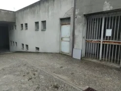 #12102 Ufficio in complesso condominiale con posto auto e deposito