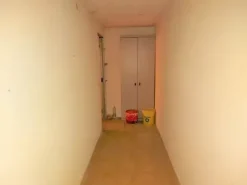 #12102 Ufficio in complesso condominiale con posto auto e deposito