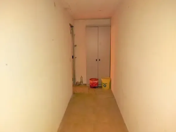 #12102 Ufficio in complesso condominiale con posto auto e deposito