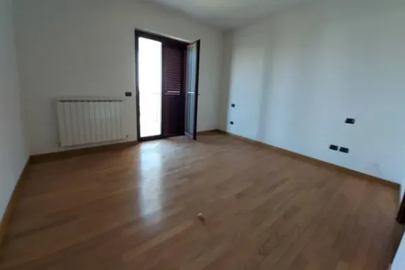 #15880 Ufficio in palazzina (sub 24) e pertinenze