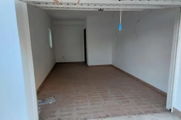 #15880 Ufficio in palazzina (sub 24) e pertinenze