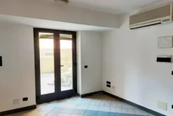 #14751 Ufficio piano primo con balcone e terrazzo