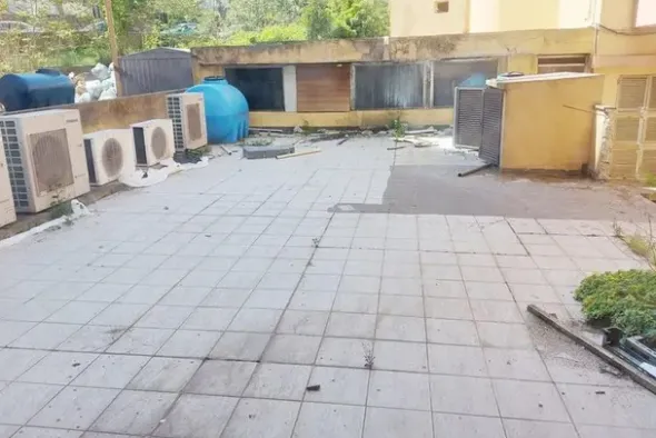 #14751 Ufficio piano primo con balcone e terrazzo