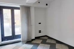 #14751 Ufficio piano primo con balcone e terrazzo