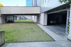 #21161 Ufficio piano secondo e due posti auto coperti