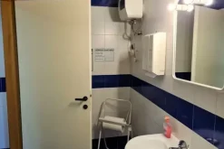 #21161 Ufficio piano secondo e due posti auto coperti
