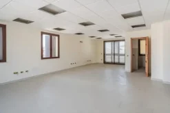 #18471 Ufficio su due livelli con area pertinenziale