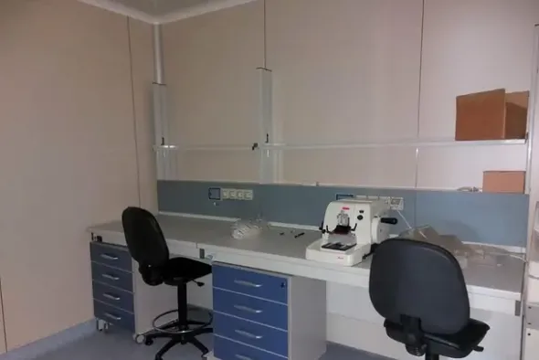 #14860 Uffici piano primo in nucleo commerciale