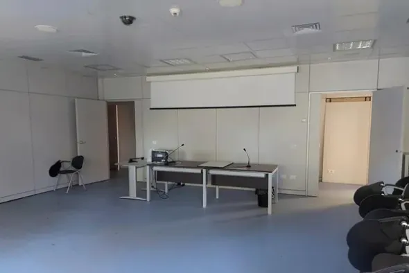 #14860 Uffici piano primo in nucleo commerciale