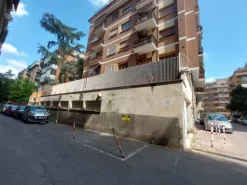 #2639065 Unità commerciale al piano seminterrato