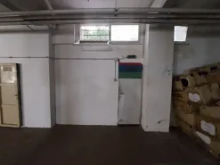 #2639065 Unità commerciale al piano seminterrato