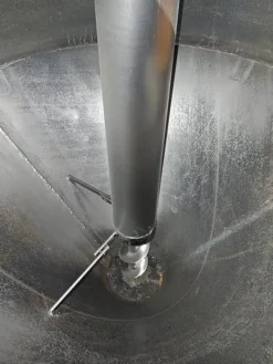 USED VERTICAL MIXER