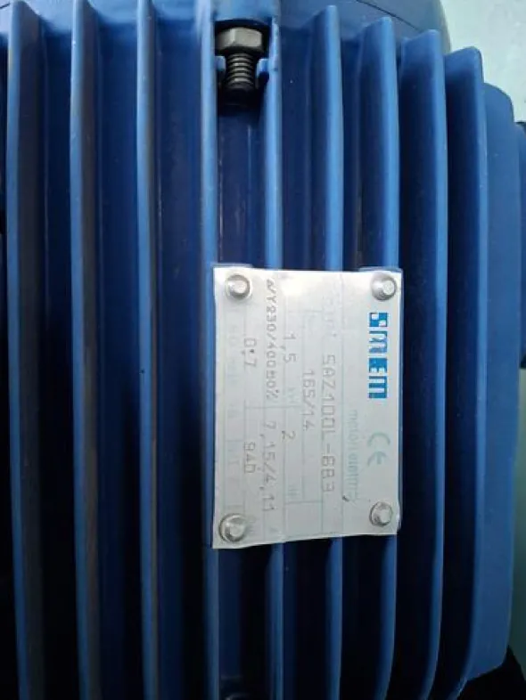 USED VERTICAL MIXER