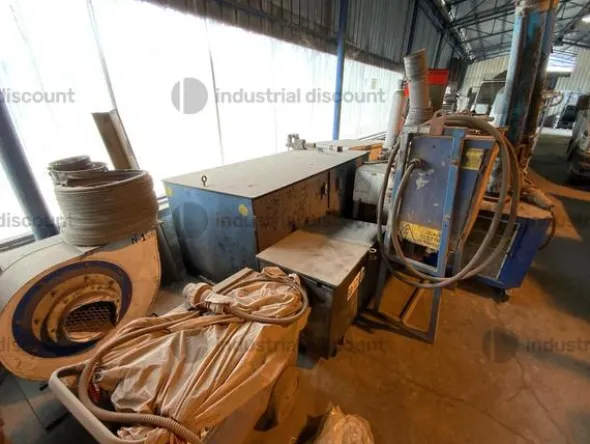 71#8816 Utensili e banchi da lavoro