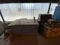 71#8816 Utensili e banchi da lavoro