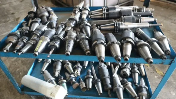 250#5049 Utensili e strumenti di misura