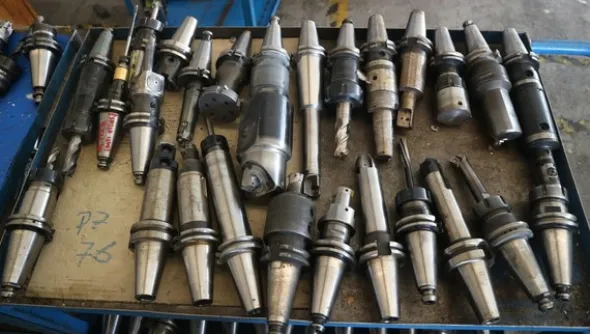 250#5049 Utensili e strumenti di misura