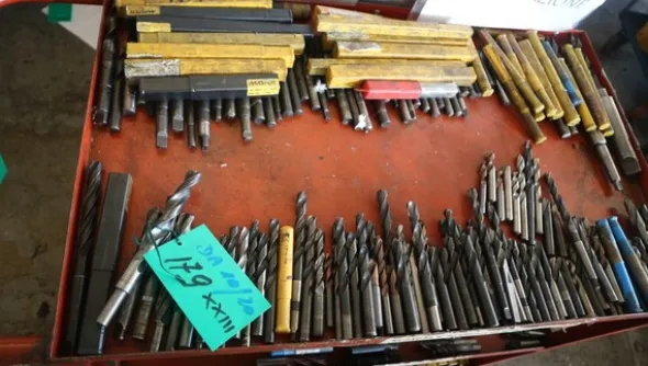 250#5049 Utensili e strumenti di misura